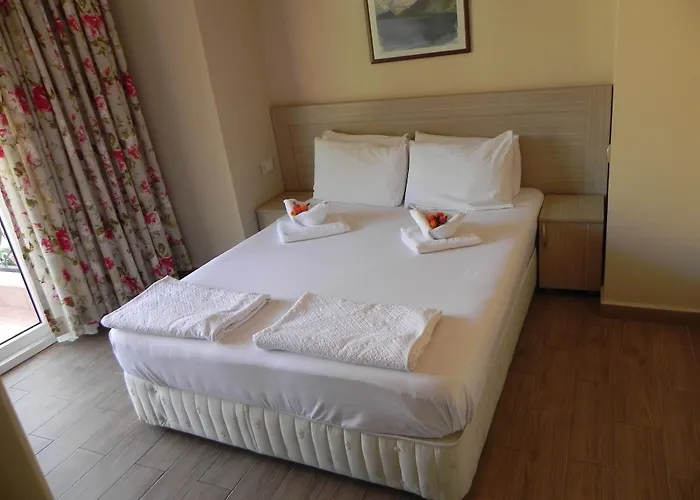 Sun Blue Apartahotel İçmeler