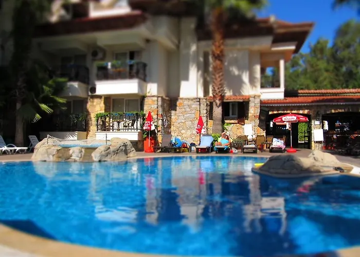 Sun Blue Apartahotel İçmeler