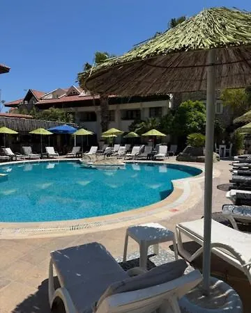 Sun Blue Aparthotel İçmeler
